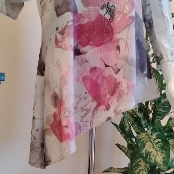 Floral Asymmetric Long Sleeve Women's Top - Pink/White/Grey - Picture 2 of 9